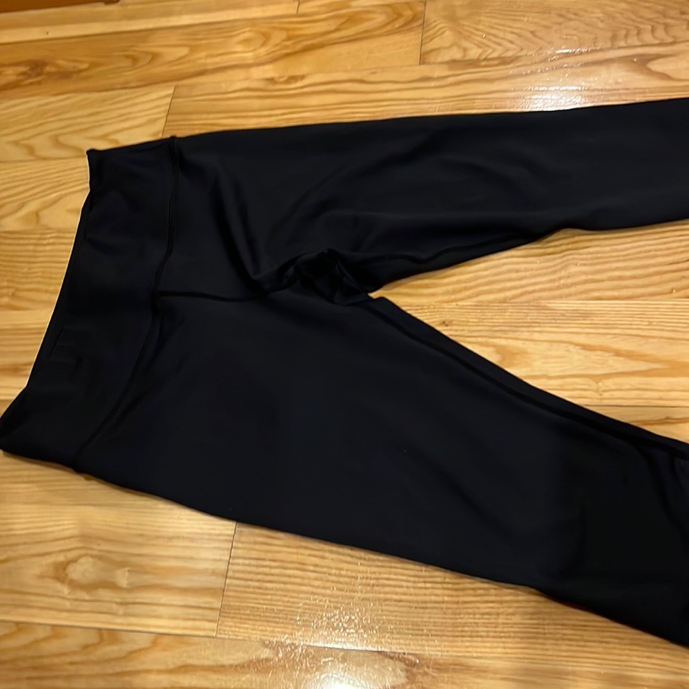 Zyia high rise Capri pants